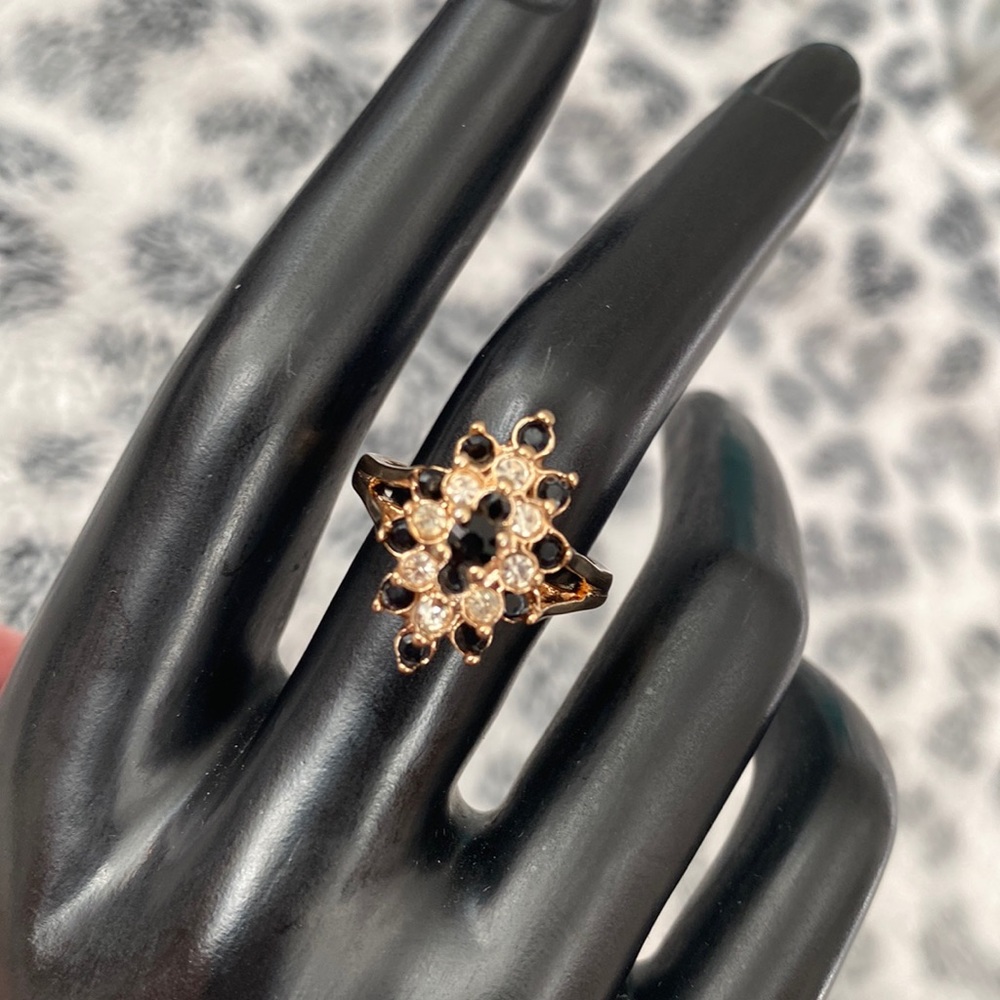 Black and white crystals 18k gold plating